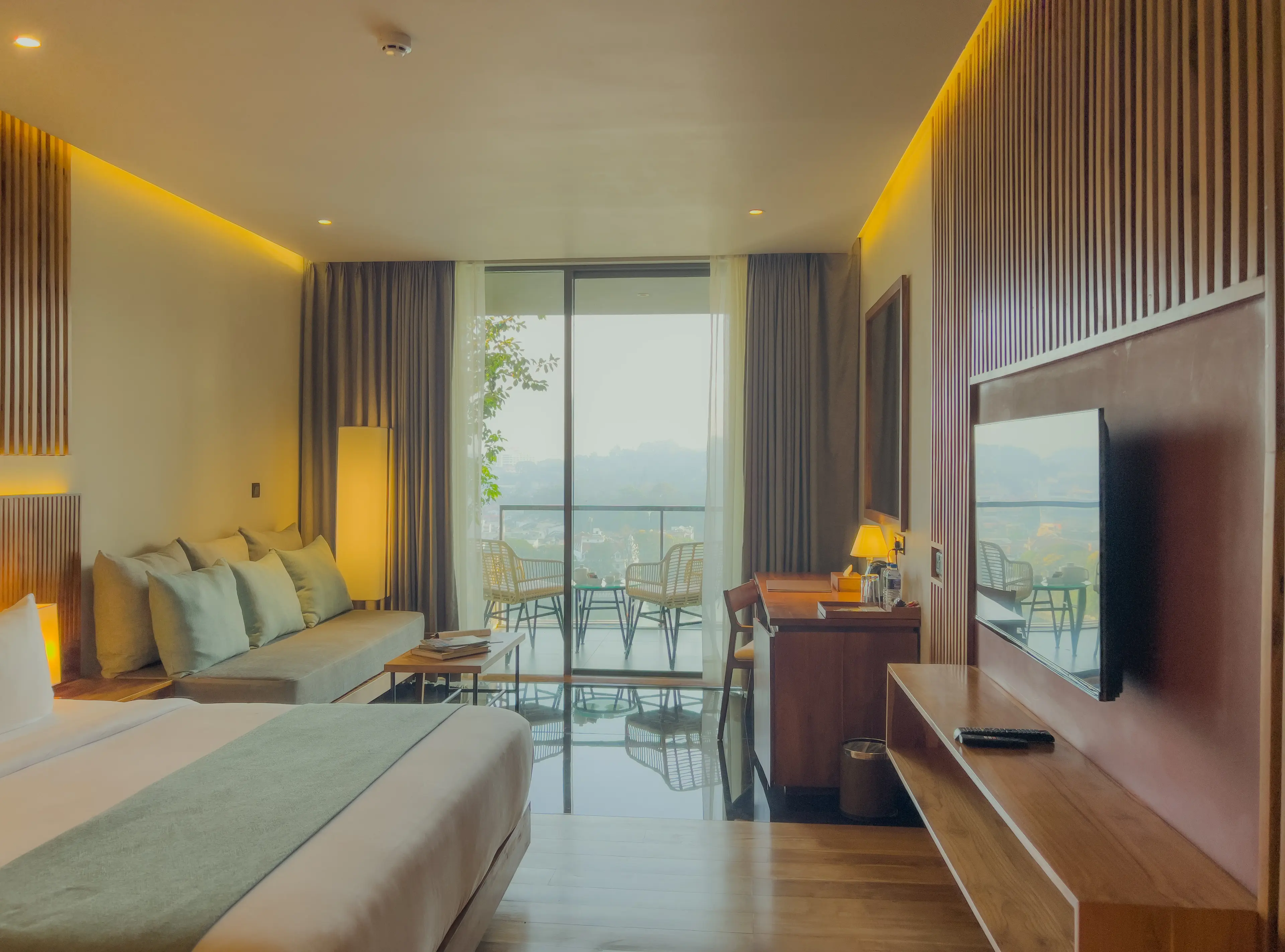 Deluxe Room With Lake View